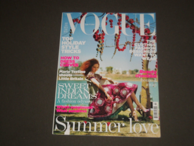 2005 JULY VOGUE MAGAZINE - LILY COLE COVER - BRITISH EDITION - SP 4813