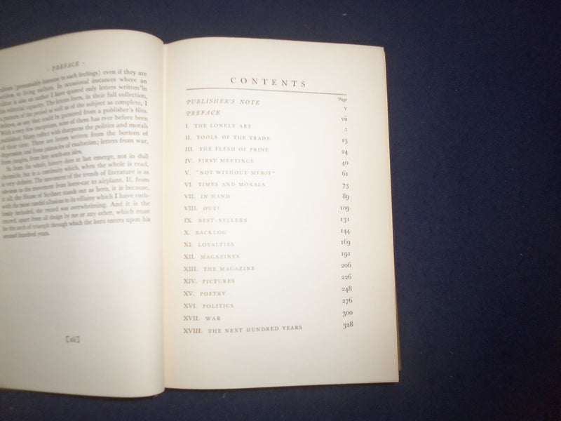 1946 OF MAKING MANY BOOKS HARDCOVER BOOK BY ROGER BURLINGAME - KD 8177