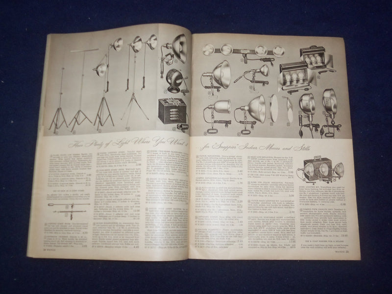 1950 MONTGOMERY WARD PHOTOGRAPHIC CATALOG - SOFTCOVER - J 9302