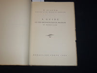 1955 ARCHAEOLOGICAL MUSEUM OF HERACLION GUIDE - SOFTCOVER - NICE PLATES - K 2037