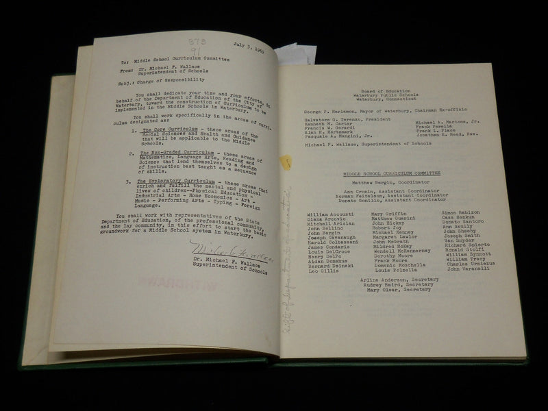 1969 WATERBURY CONNECTICUT MIDDLE SCHOOL CURRICULUM REPORT BOOK - KD 6313