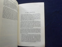 1984 ST. ANDREWS HOME OF GOLF SOFTCOVER BOOK - FORWARD BY BOBBY JONES - KD 8215