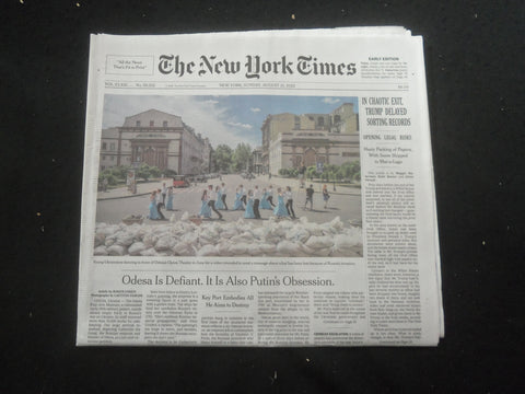 2022 AUGUST 21 NEW YORK TIMES - IN CHAOTIC EXIT, TRUMP DELAYED SORTING RECORDS