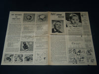 1949 NOVEMBER 13 SUNDAY NEWS - HEMPSTEAD HIGH MARCHING BAND CENTERFOLD - NP 3702