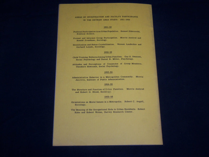 1955 THE DETROIT AREA STUDY BOOK PUBLISHED BY UNIVERSITY OF MICHIGAN - J 6806