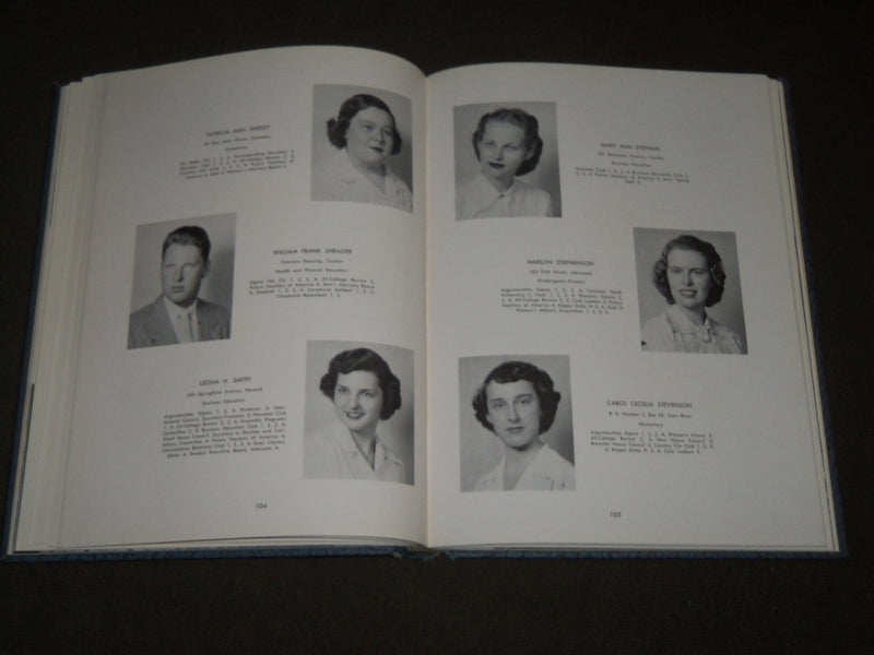1952 SEAL TRENTON STATE TEACHERS COLLEGE YEARBOOK - NEW JERSEY - YB 1427