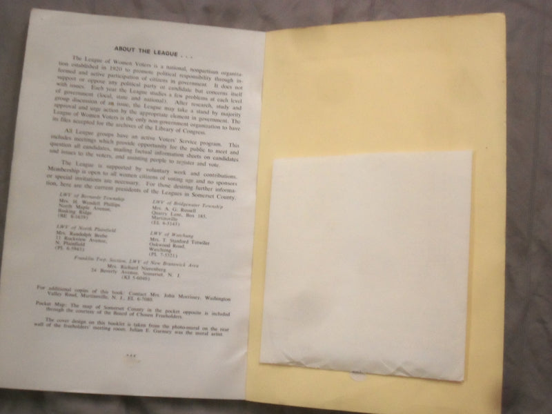 1961 SOMERSET COUNTY NEW JERSEY SOFTCOVER BOOK AND MAP - K 289