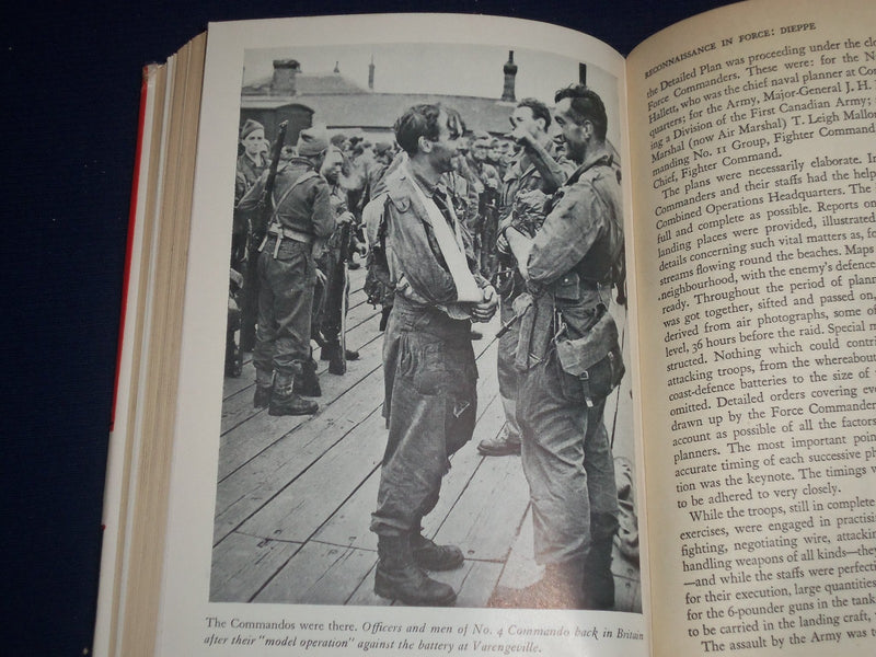 1943 COMBINED OPERATIONS STORY OF COMMANDOS BOOK - NICE PHOTOS - KD 2254