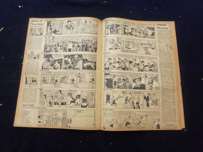 1958 JUNE 21 BOSTON RECORD AMERICAN NEWSPAPER- JIMMY FOXX HEART ATTACK - NP 6265