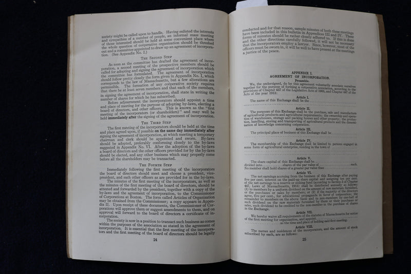 1914 THE FARMERS' COOPERATIVE EXCHANGE - SOFTCOVER - BY A. CANCE, PH.D - K 1576