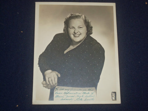 KATE SMITH AUTOGRAPHED PHOTOGRAPH - J 6035