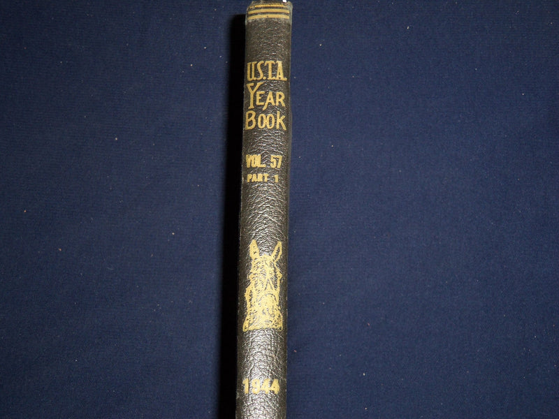 1945 U.S.T.A ANNUAL YEAR BOOK TROTTING & PACING IN 1944 VOLUME 57 PT 1- KD 2058M