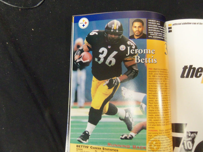1999 PITTSBURGH STEELERS OFFICIAL YEARBOOK - LOT OF 5 - O 2908