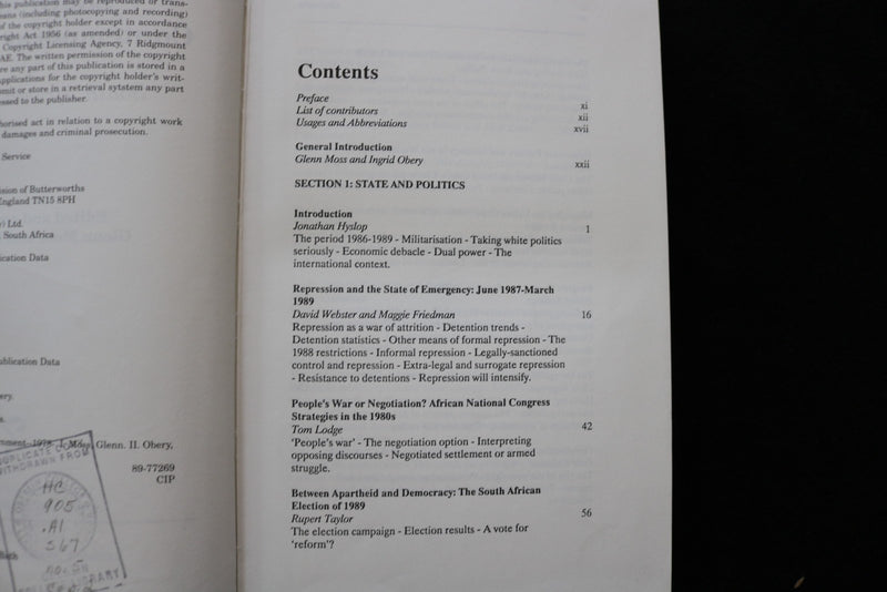 1990 SOUTH AFRICA CONTEMPORARY ANALYSIS HARDCOVER BOOK - KD 9795
