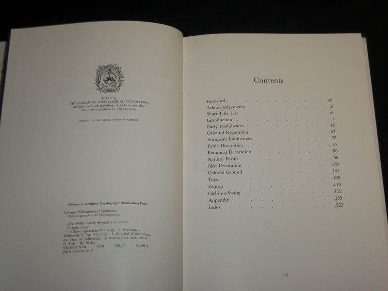 1977 CHELSEA PORCELAIN AT WILLIAMSBURG HARDCOVER BOOK BY JOHN C. AUSTIN - R 705U