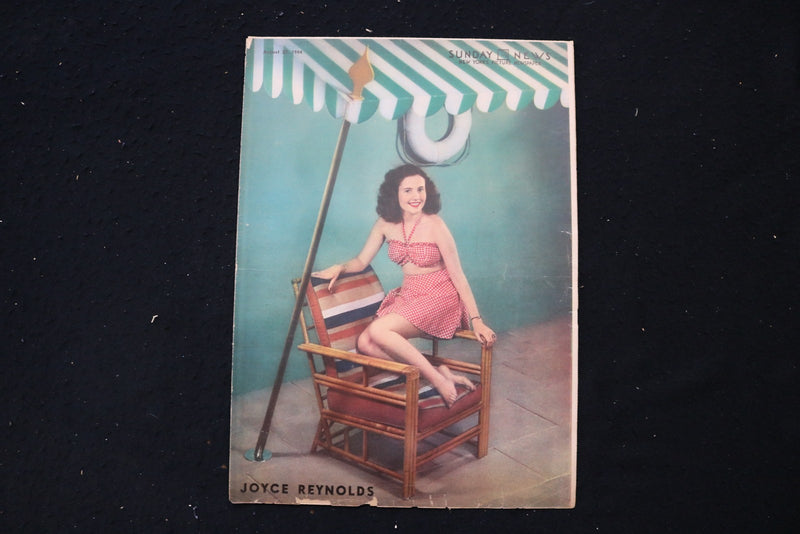 1944 AUGUST 27 SUNDAY NEW YORK NEWS MAGAZINE - JOYCE REYNOLDS COVER - E 26144