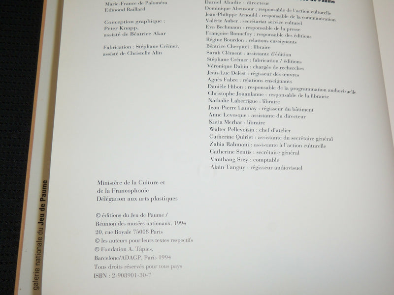 1994 TAPIES - GALERIE NATIONALE DU JEU DE PAUME SOFTCOVER BOOK - R 708Q