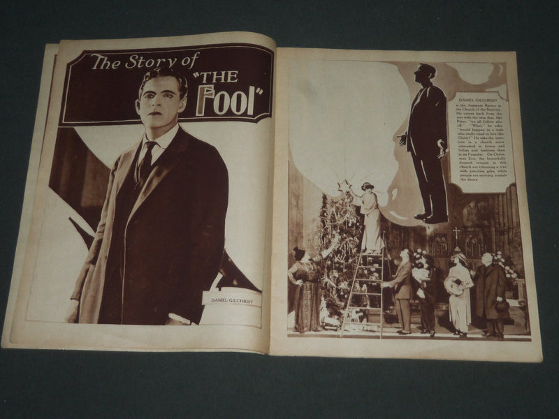 1922 CHANNING POLLOCK'S THE FOOL SOFTCOVER PROGRAM - GREAT PHOTOS - J 2372