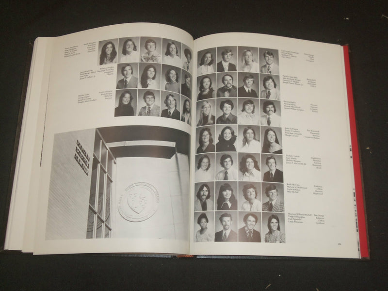 1975 MONTCLAIR STATE COLLEGE YEARBOOK - MONTCLAIR, NEW JERSEY - YB 2173