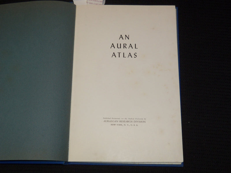 1946 AN AURAL ATLAS - AURALGAN RESEARCH DIV. RED CROSS BOOK - 49 PLATES- KD 9515