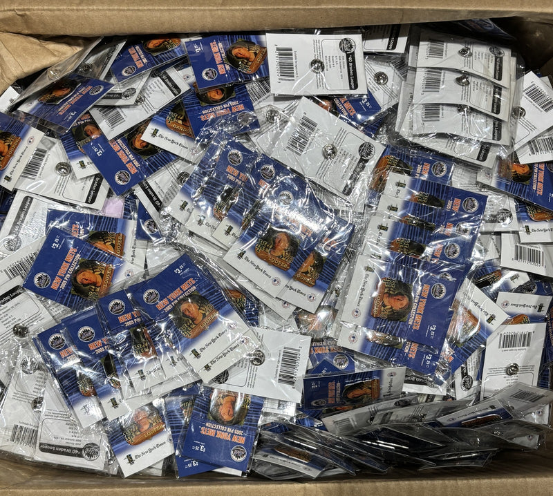 2005 NEW YORK METS BRADEN LOOPER #40 COLLECTIBLE PIN HUGE LOT OVER 500+ - MLB