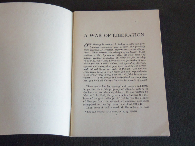1917 A WAR OF LIBERATION SOFTCOVER BOOK - NEW YORK - GEORGE H. DORAN - J 7222