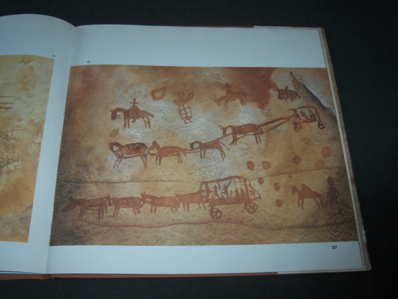 1979 MAJOR ROCK PAINTINGS OF SOUTHERN AFRICA BOOK - NICE PRINTS - I 1561