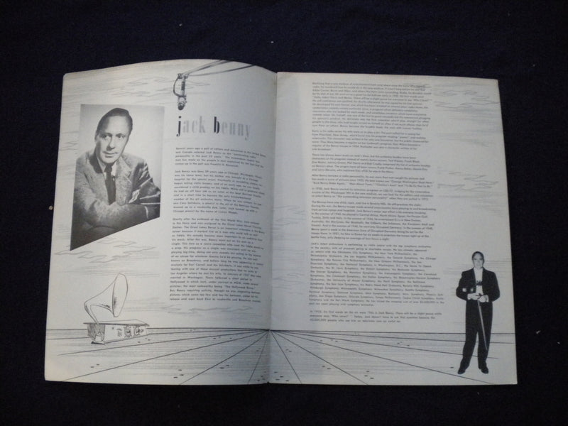 1963 JACK BENNY BOOKLET - GREAT PHOTOS THROUGHOUT HIS CAREER - J 8304