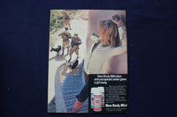 1972 SEPTEMBER PHOTOPLAY MAGAZINE - RAQUEL WELCH COVER - E 19104
