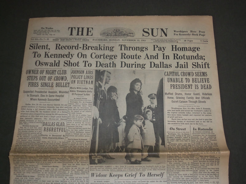 1963 NOVEMBER 25 THE BALTIMORE SUN- HOMAGE TO JFK- OSWALD SHOT TO DEATH- NP 2948