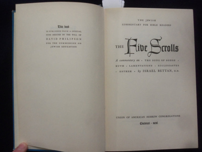 1950 THE FIVE SCROLLS - A COMMENTARY HARDCOVER BOOK BY ISRAEL BETTAN - KD 8932