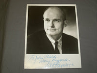 WISCONSIN SENATOR WILLIAM PROXMIRE 8 X 10 AUTOGRAPHED PHOTO - J 4057