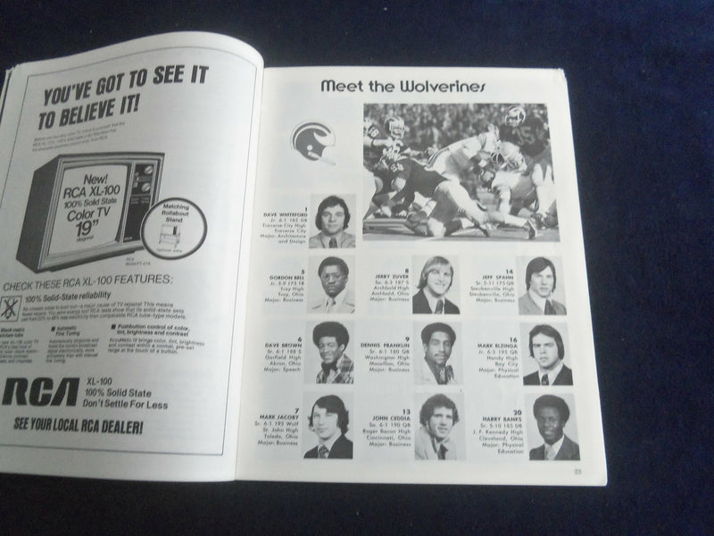 1972 OCT 26 FOOTBALL PROGRAM - UNIVERSITY OF MICHIGAN VS UNIV MINNESOTA- ST 7181