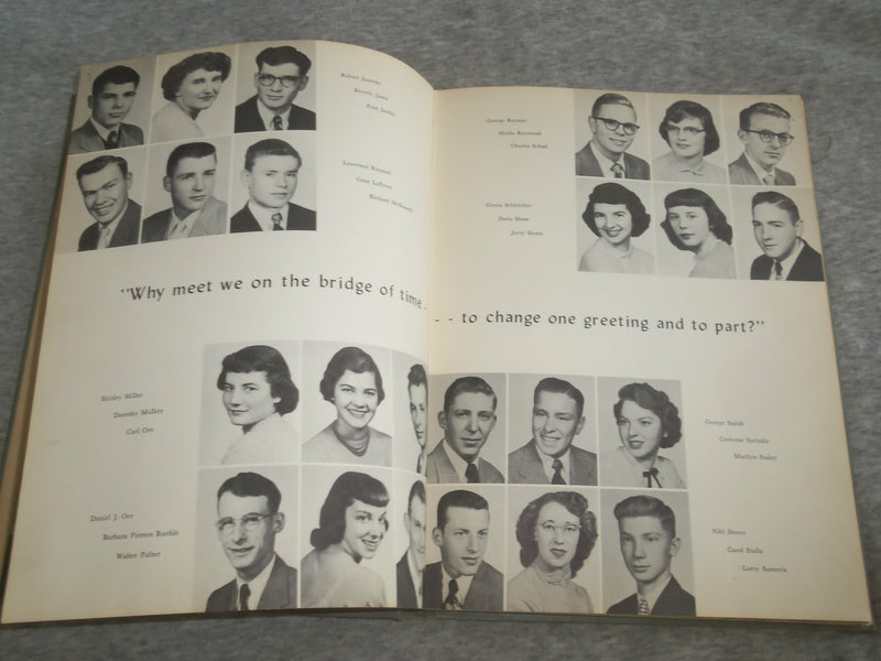 1953 EATONIAN EATON RAPIDS HIGH SCHOOL YEARBOOK - EATON RAPIDS, MI - YB 2575