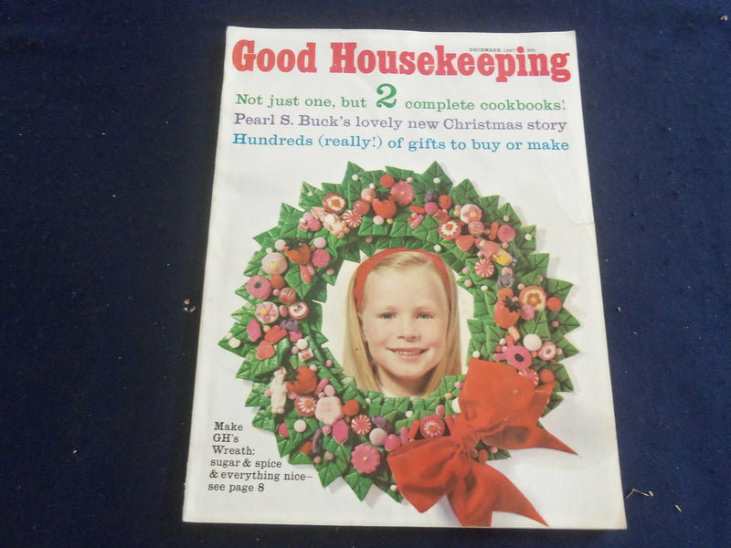 1967 DECEMBER GOOD HOUSEKEEPING MAGAZINE - GREAT COVER - NICE PHOTOS - ST 5153I