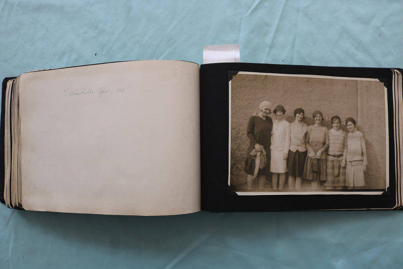 1925-1929 PHOTO ALBUM - LOADED - KD 9621