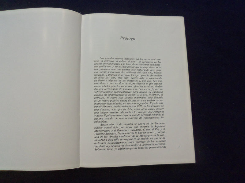 1980 UN REY PARA EL ANO 2000 HARDCOVER BOOK BY MARINO GOMEZ-SANTOS - KD 8335