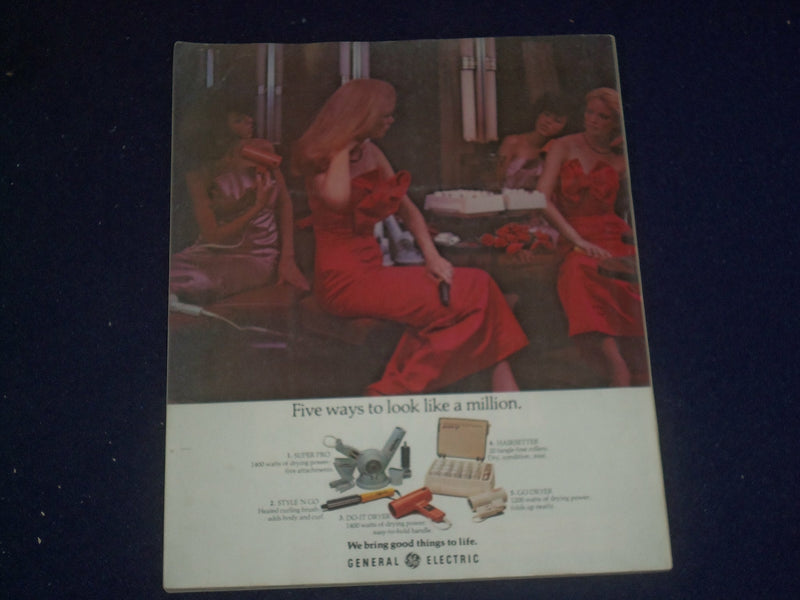 1980 DECEMBER HARPER'S BAZAAR MAGAZINE - EVA VOORHIS COVER - ST 6567