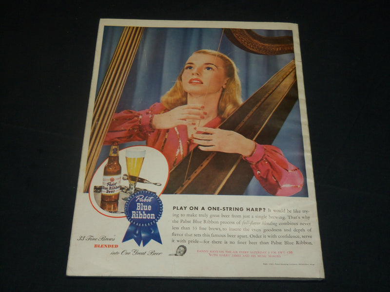 1945 MARCH ESQUIRE MAGAZINE - VARGA ILLUSTRATION - NICE COVER & ADS - ST 5714