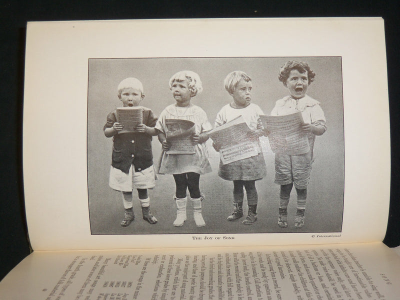 1923 MUSIC APPRECIATION WITH THE VICTROLA FOR CHILDREN HARDCOVER BOOK - KD 2128