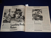 1983 FEBRUARY 13 SUNDAY PARADE MAGAZINE - JAMES CAAN & SON COVER - NP 1847K