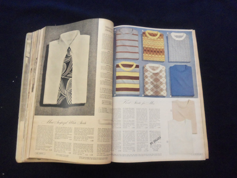 1945 SPRING AND SUMMER MONTGOMERY WARD CATALOG - ST. PAUL, MN EDITION - R 94R