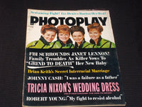 1970 APRIL PHOTOPLAY MAGAZINE - THE LENNONS FRONT COVER - E 934