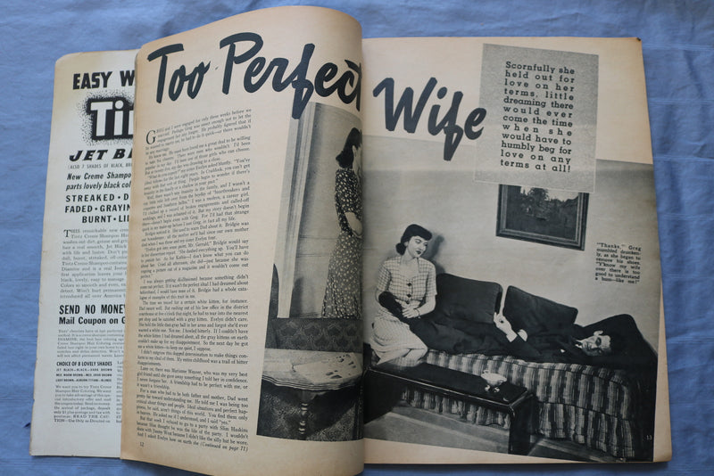 1942 APRIL SECRETS MAGAZINE - SHE SPELLED DANGER - E 9028