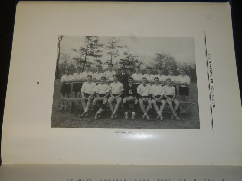 1929 THE BLUE AND WHITE WEST GERMANTOWN FRIENDS SCHOOL YEARBOOK - PA - YB 1915