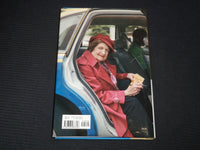 2006 WATCHDOG OF DEMOCRACY? HARDCOVER BOOK BY HELEN THOMAS - INSCRIBED - KD 7676