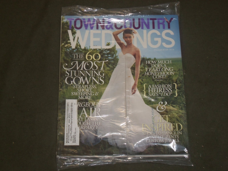 2012 OCTOBER TOWN & COUNTRY AND T&C WEDDINGS MAGAZINES - ANDIE MACDOWELL- B 2379
