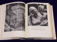 1963 THE WORLD OF THE PAST BY JACQUETTA HAWKES LOT OF 2 VOLUMES - KD 3572