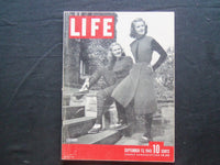 1943 SEPTEMBER 13 LIFE MAGAZINE - LEOTARDS IN FASHION - L 356