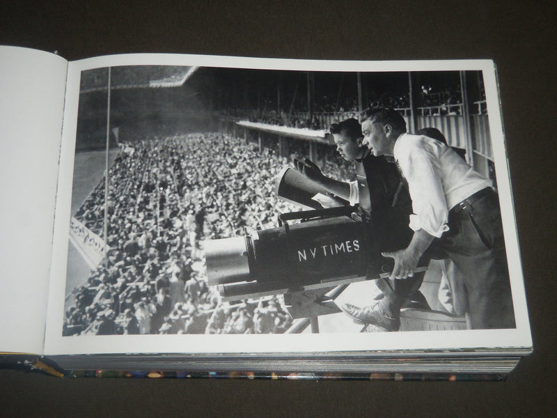 2006 NEW YORK 365 DAYS NEW YORK TIMES ARCHIVES BOOK - KD 4200
